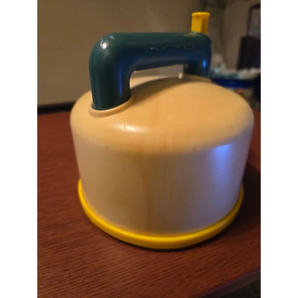 Vintage Fisher Price Tea Kettle 2113‎ Blue Flower Play Kitchen Toy 1982 USA